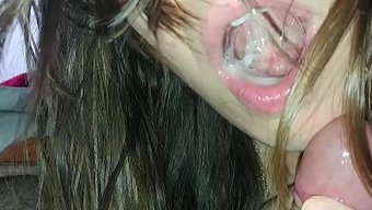 Cacabada妓女完全吞下了pijal