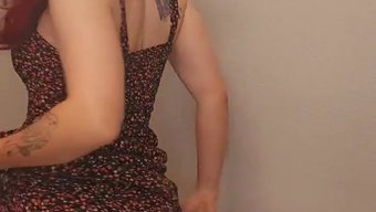 女性用震动棒和假阳具自慰