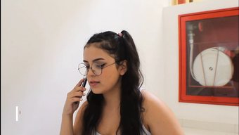 业余少女被继兄弟狗仔式操