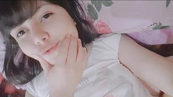 业余少女hana Lily的感性独奏表演
