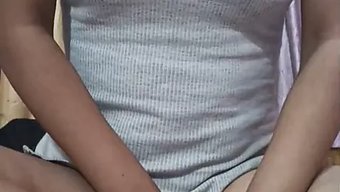 紧缩的少女被狗仔式操