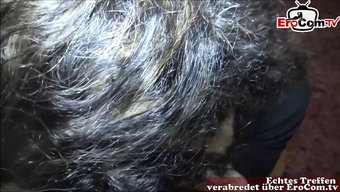 美丽的胖女人接受大 鸡 巴的自制视频