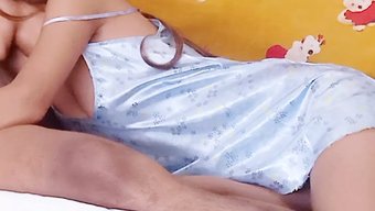 印度少女viral自拍视频吸大 鸡 巴