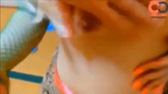 在三人行中和硬核熟女做爱并激情做爱