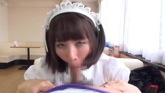 日本女佣口中射精:第一部分