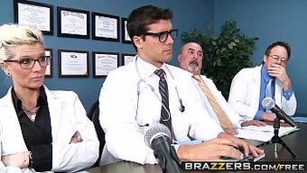 Brandy Aniston和ramon在freeporn网站上的xxx色情视频