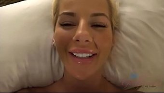 Bella Rose和她的业余女友自制pov视频